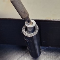 Nietmutter einlassen